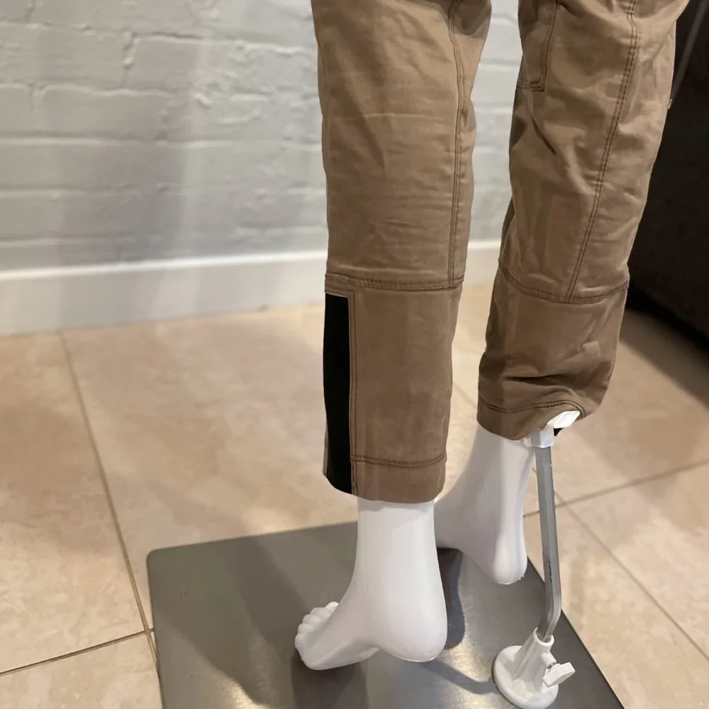 Pants - Picture 6 of 8